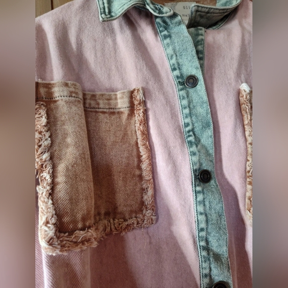 Oli & Hali Two-Tone Denim Jacket - Picture 6 of 8